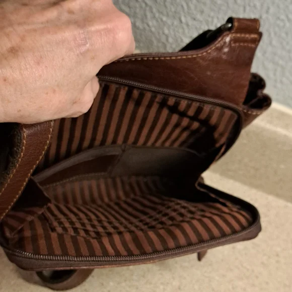 Jack George Leather Crossbody Bag - Picture 9 of 14